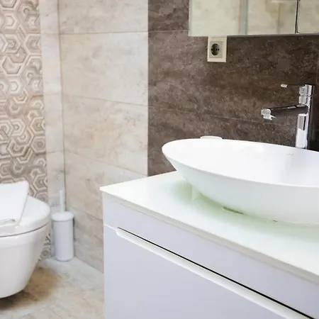 Refreshing With Sea View And Backyard Surrounded By Nature In Kas Apartament *